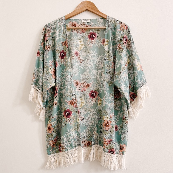 Umgee Tops - Boho floral kimono with crochet fringe detail